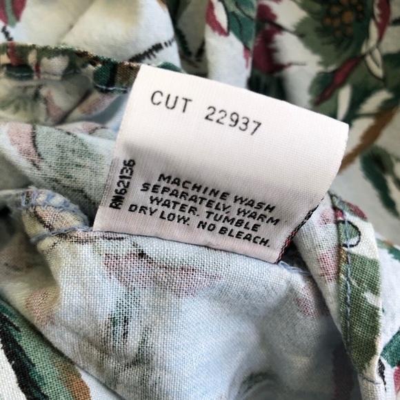 Guess by Georges Marciano Men’s button down - Picture 6 of 8